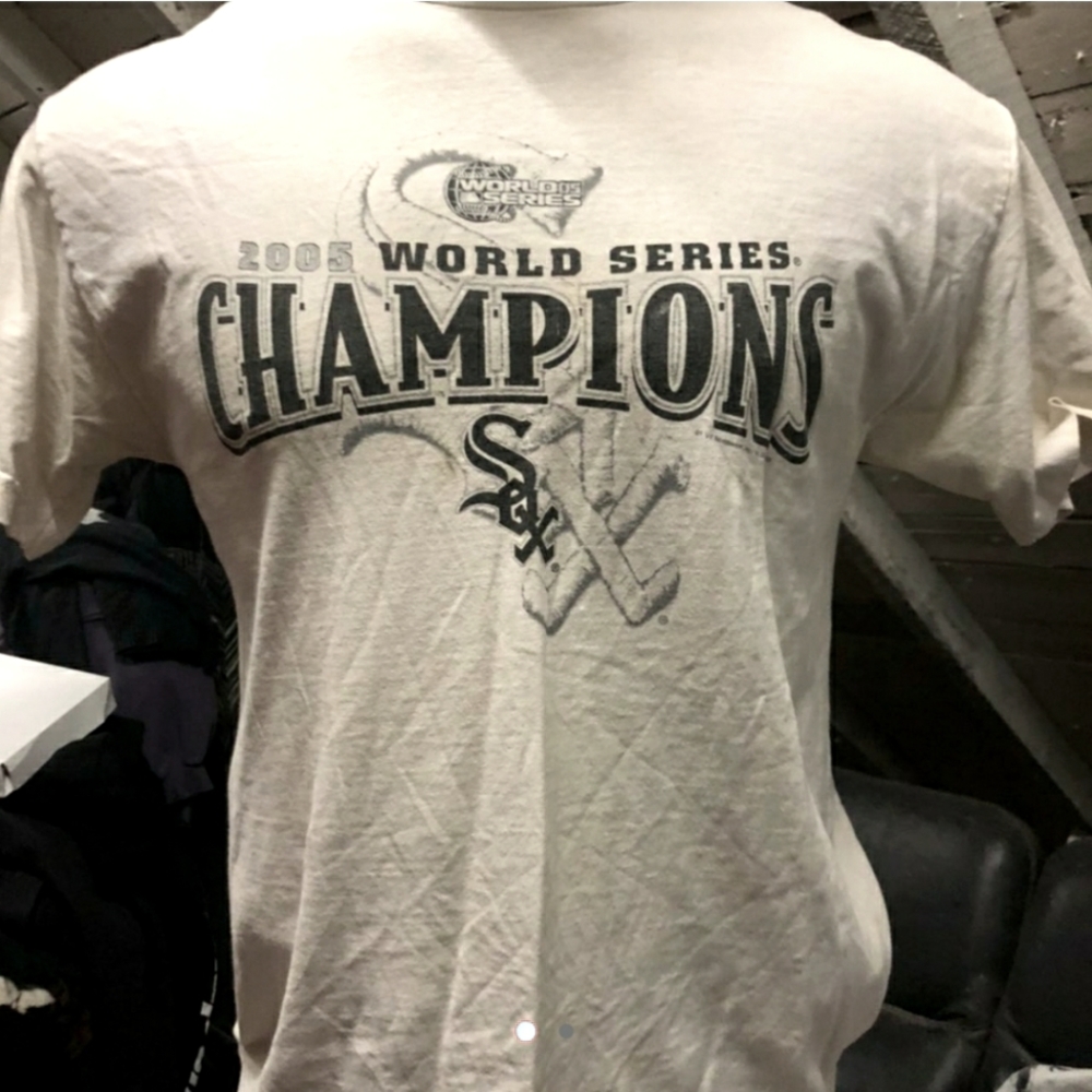 Vintage Chicago white sox shirt